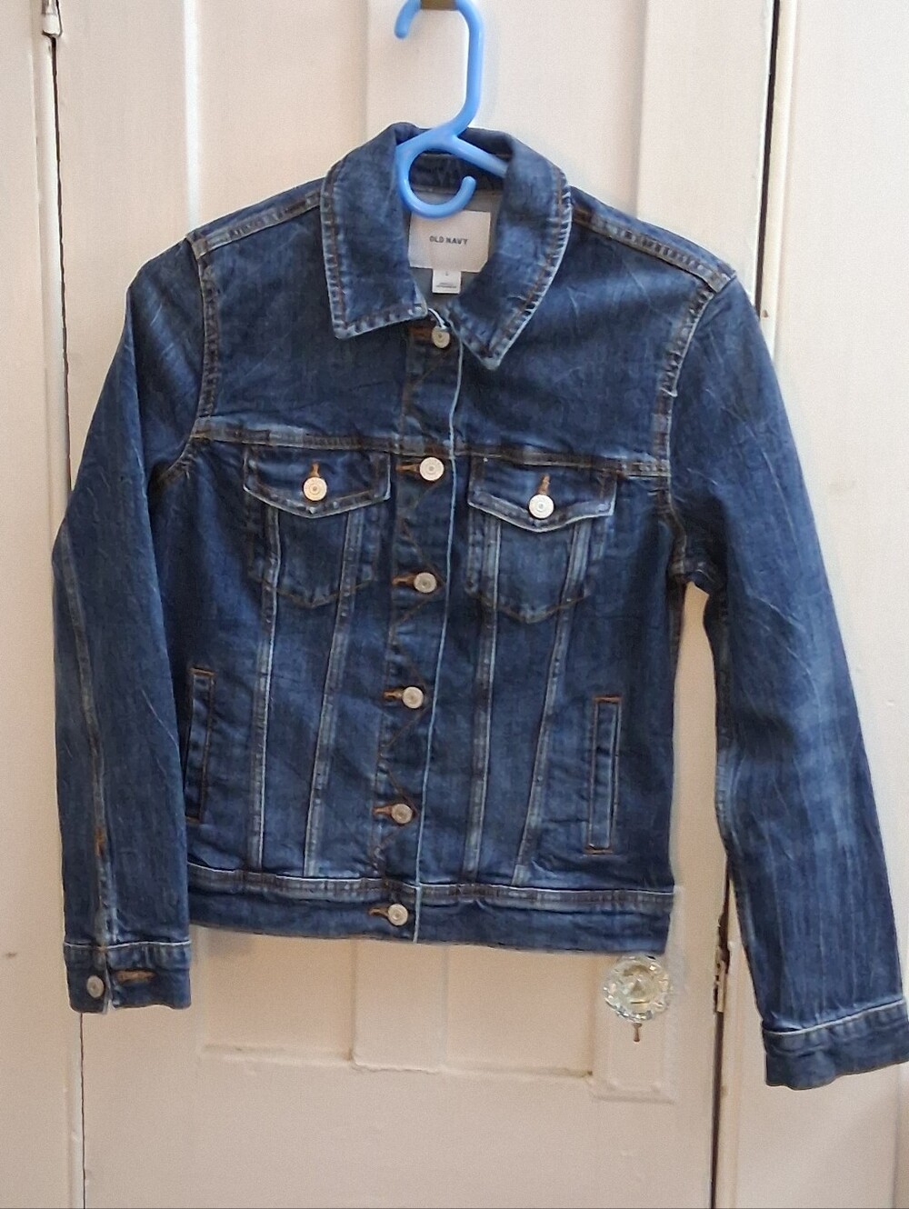 Old Navy Women's Size Small Distressed Denium Trucker Jacket